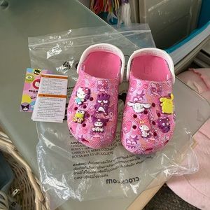 Hello Kitty Crocs